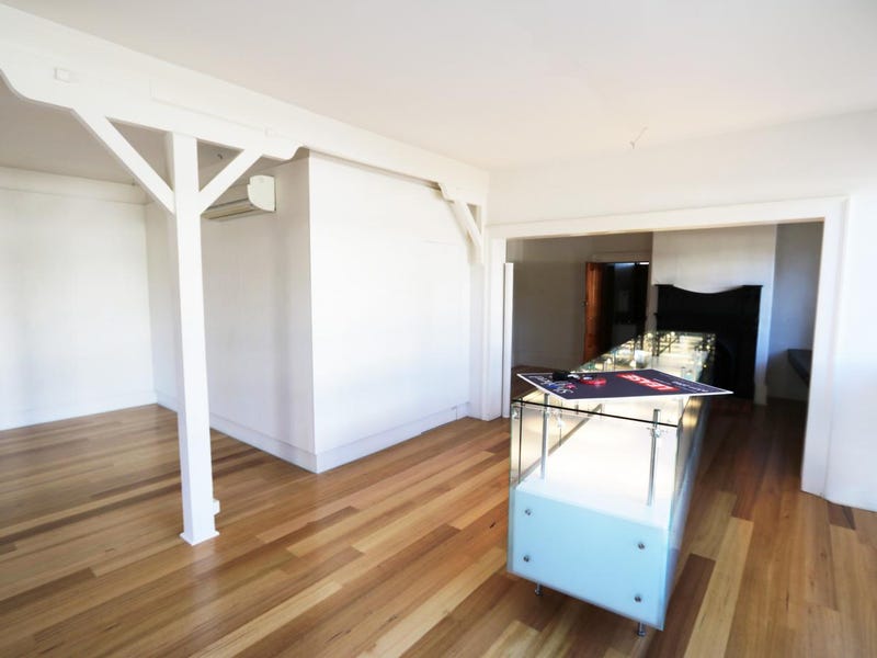 1/2 Russell Street, EVANDALE, TAS, 7212