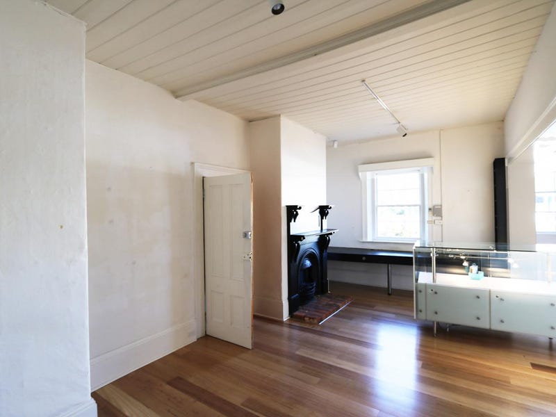 1/2 Russell Street, EVANDALE, TAS, 7212